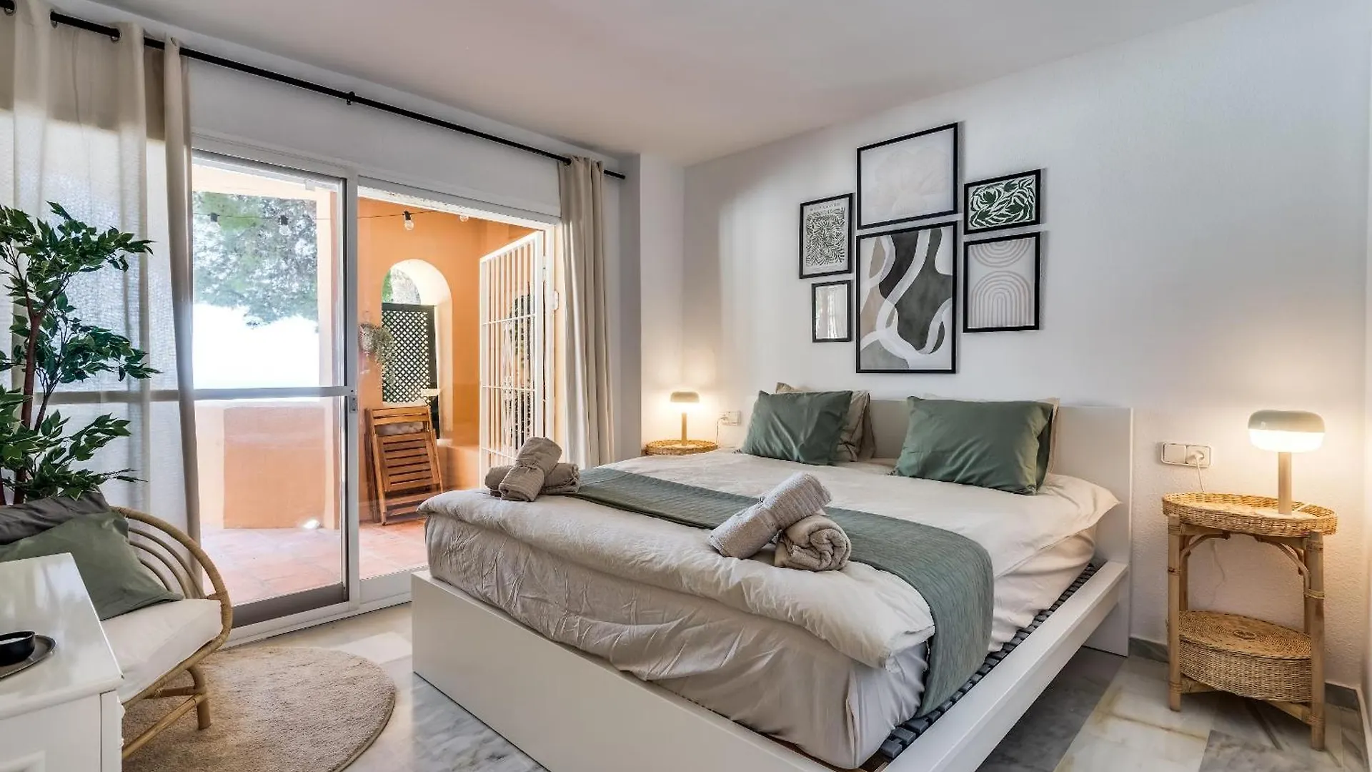 Heerlijk Appartement Met Uitzicht Op Zee Sitio de Calahonda Španělsko