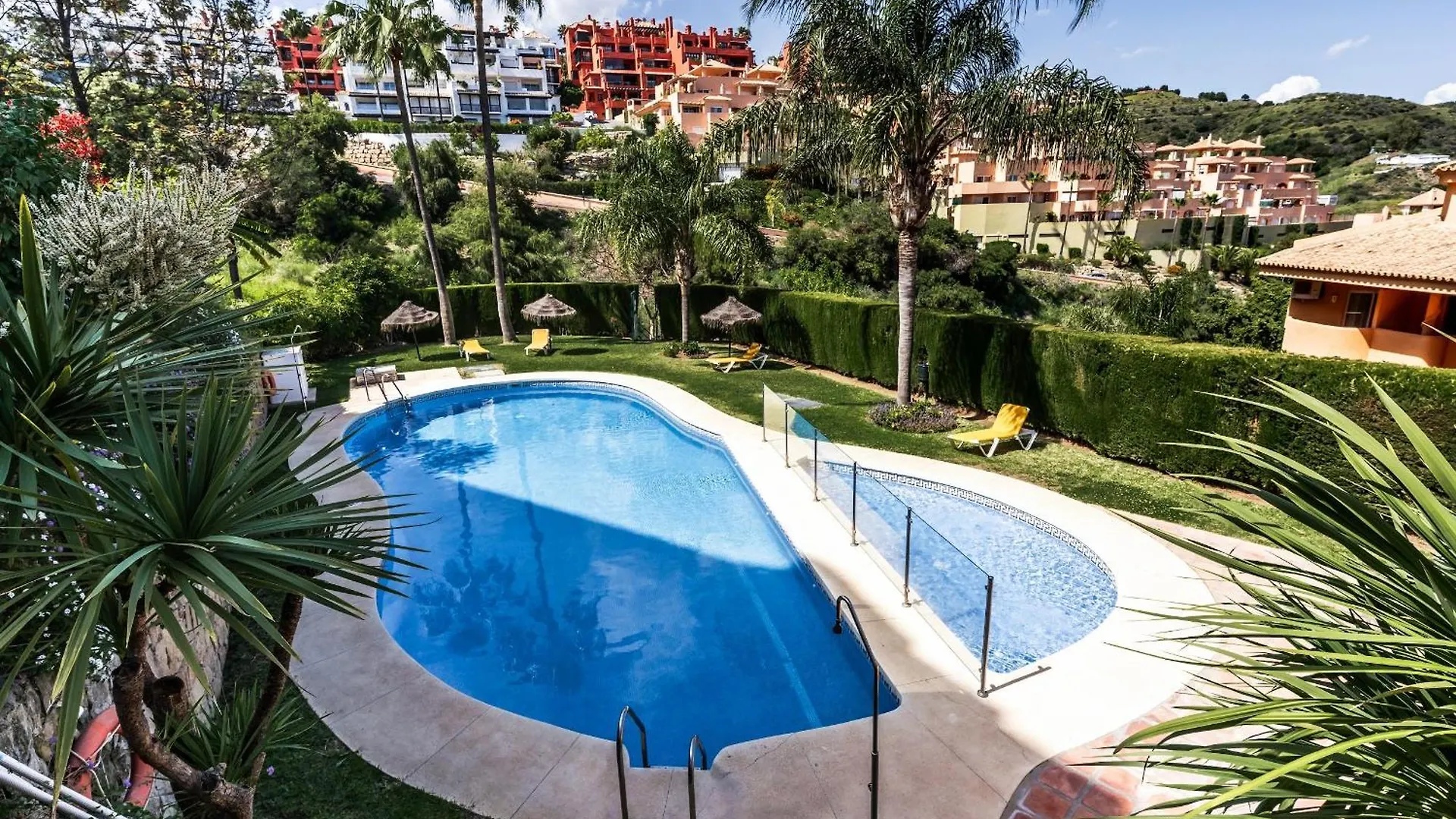 Heerlijk Appartement Met Uitzicht Op Zee Sitio de Calahonda Spanyolország